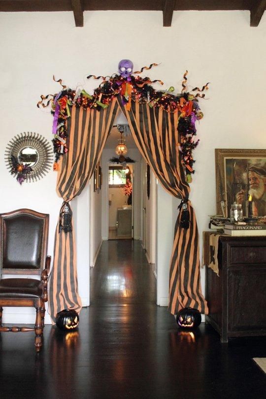 Complete Guide to Halloween Decor Rentals: Create a Spooktacular Event!